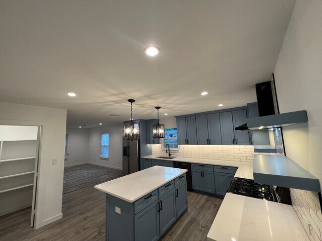 Building Photo - ***Pre-Marketing*** Remodeled 3-Bedroom Ho...