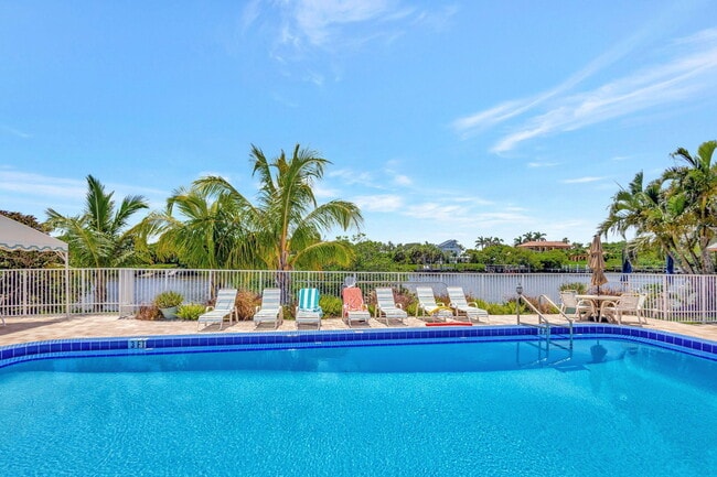 Building Photo - 4201 S Ocean Blvd