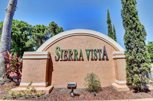 Building Photo - 14211 W La Sedona Cir