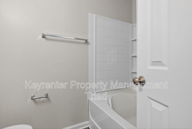 Building Photo - 4285 Cedarcroft Ct