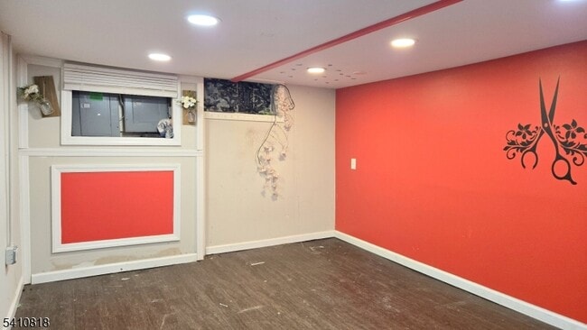 Building Photo - 62 Mercer Ave