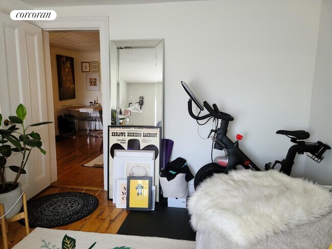 Building Photo - 118 Java St