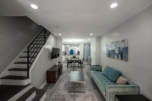 Building Photo - 3252 N Newkirk St