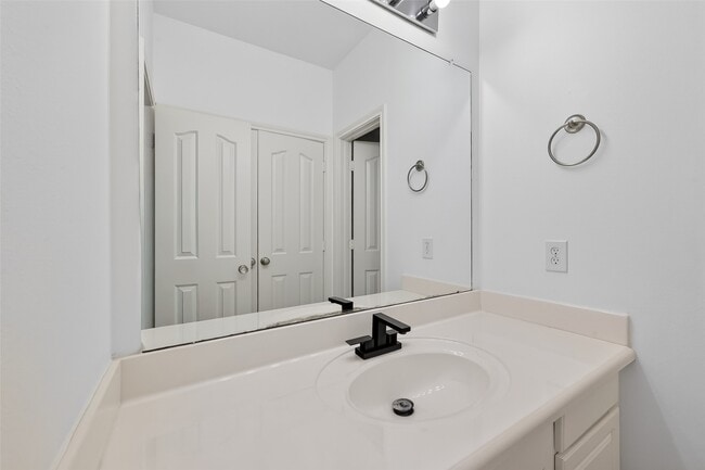 Building Photo - 3839 Lakeridge Canyon Dr