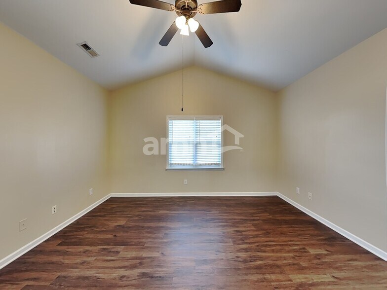 Building Photo - 7610 Rolling Meadows Ln