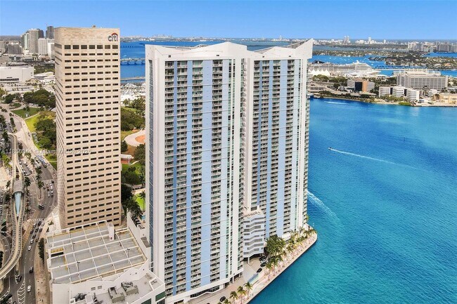 Building Photo - 335 S Biscayne Blvd