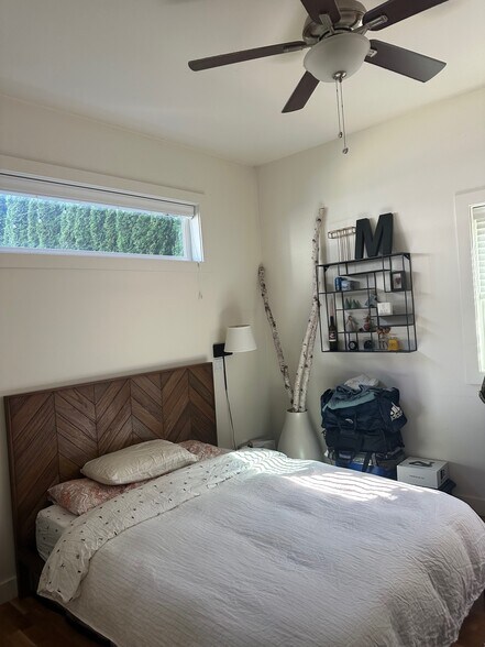High window in bedroom - 6019 McKinley Pl N