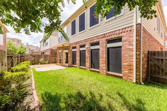 Building Photo - 3531 Urban Woods Trail