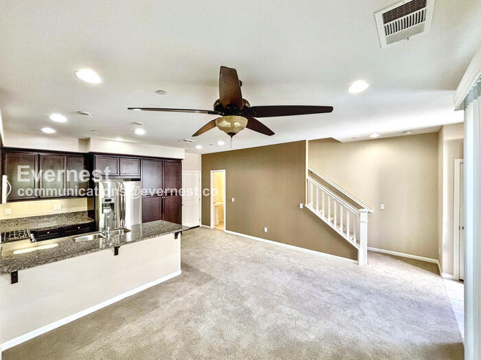 Building Photo - 44064 Calle Luz