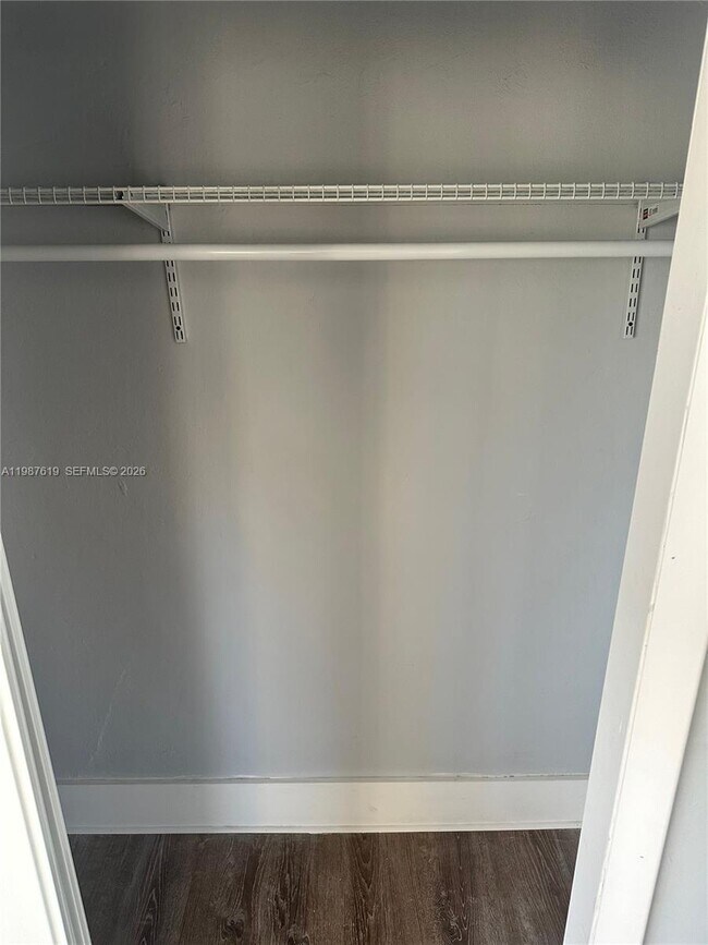 Building Photo - 1053 SW 2nd St