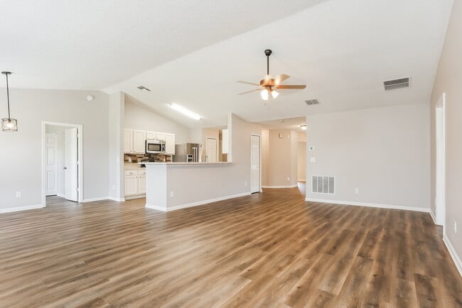 Building Photo - 2861 Taylor Hill Dr