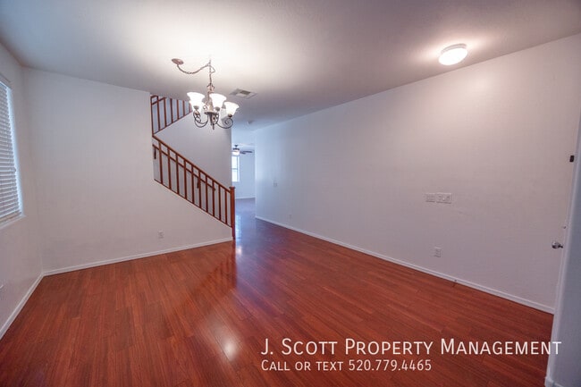 Building Photo - 3425 E Bartlett Dr