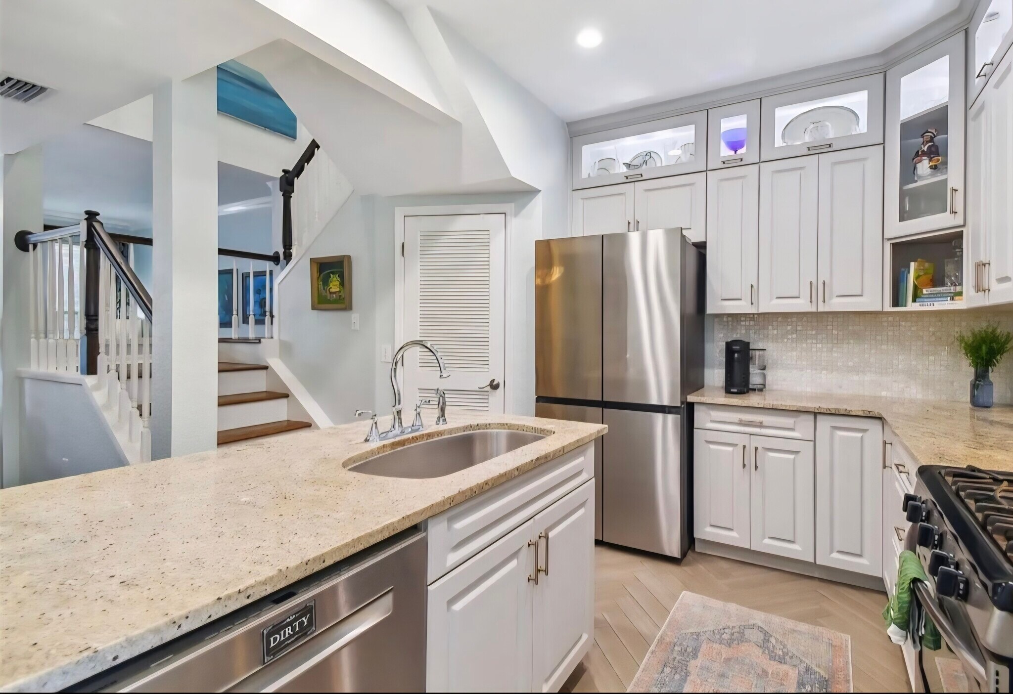 Building Photo - 2311 W Morrison Ave