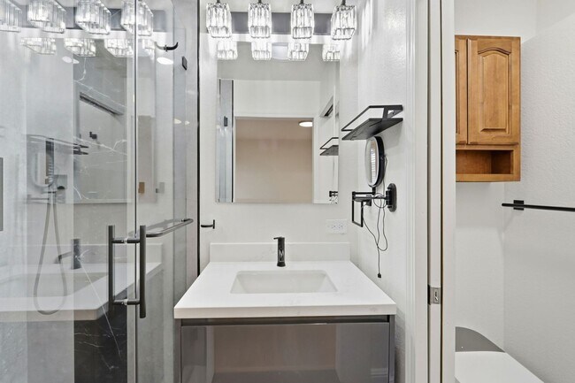 Building Photo - Beautiful Remodeled 3-Bedroom 2-Bathroom Single Family Home