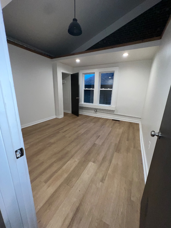 Building Photo - 313 E 17th Ave