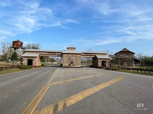 Building Photo - 10762 Winning Colors Trl