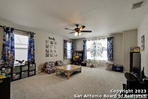 Building Photo - 1423 Hummingbird