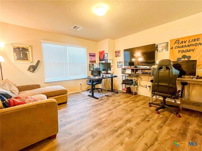 Building Photo - 104 Blair Ct