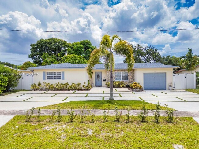 Building Photo - 4930 NW 17th St