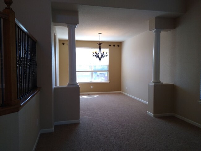 Building Photo - Absolutely Stunning West Arvada/Golden Gem...
