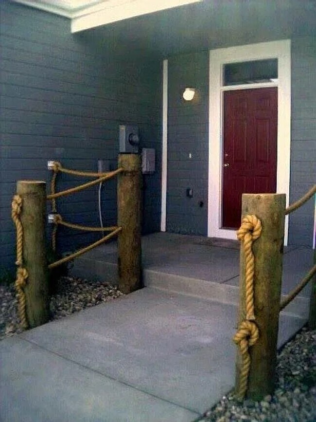 Building Photo - Lake Side Denver Townhome