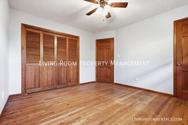 Building Photo - 6550 Beam St