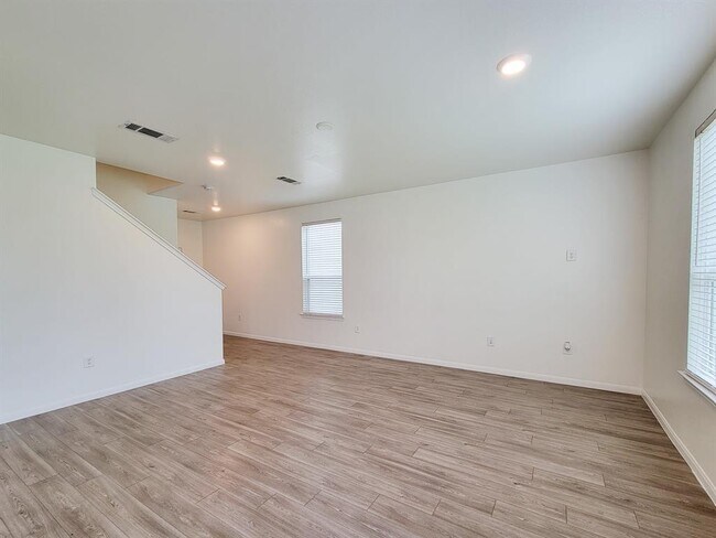 Building Photo - 16230 Dutton Clover Dr