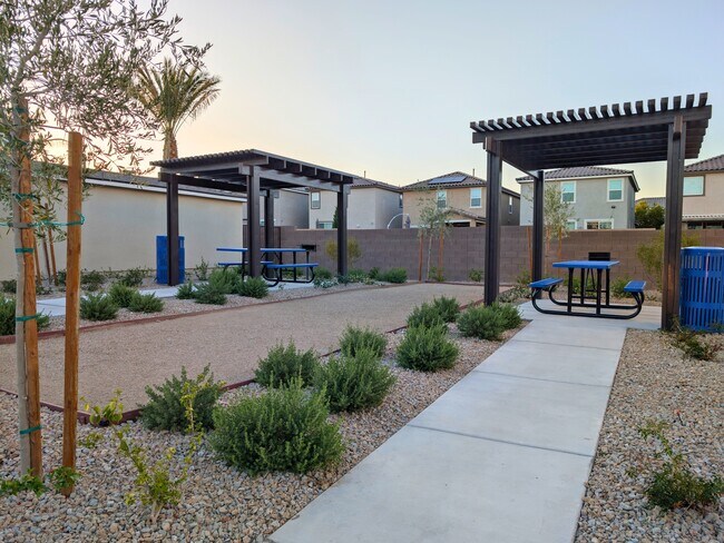 Building Photo - 9174 Orange Horizon Ave