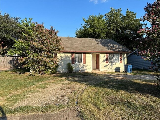 Building Photo - 10505 Mcmillian Dr