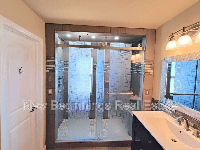 Building Photo - 8742 Stony Creek Dr