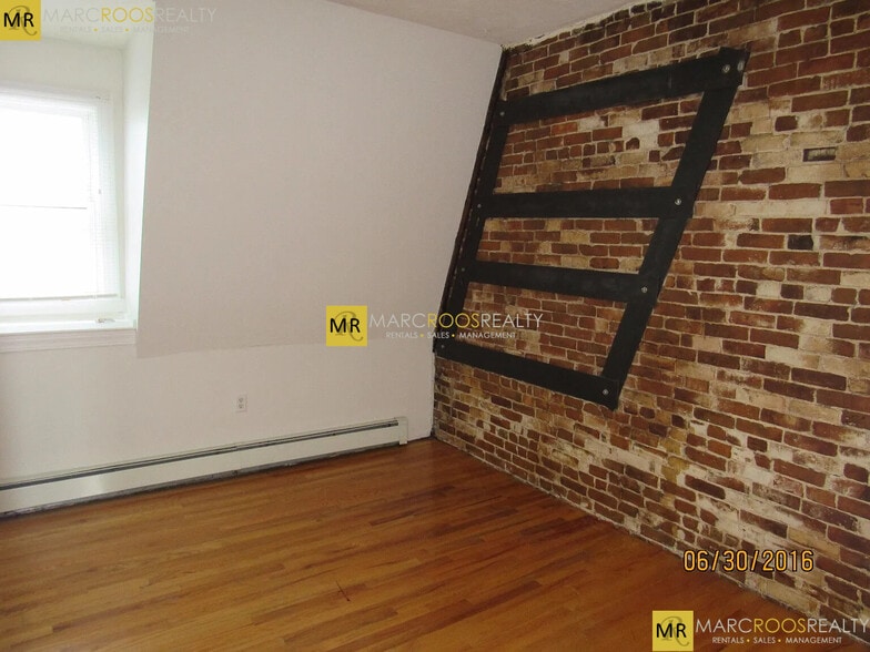 Building Photo - 678 Tremont St