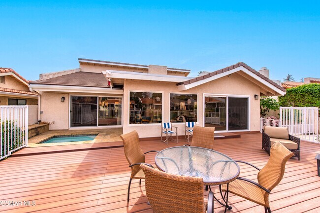 Building Photo - 2379 Leeward Cir