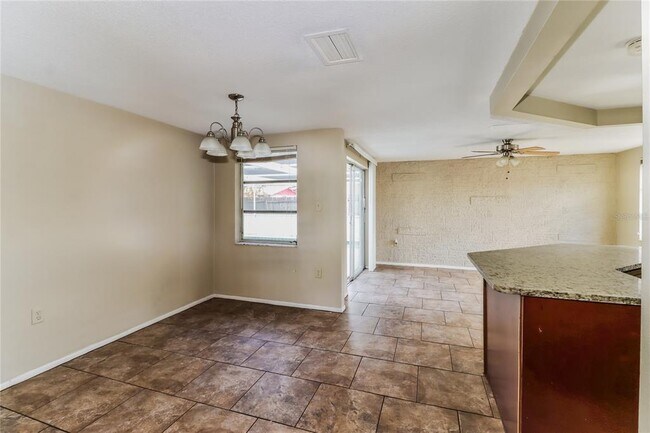 Building Photo - 9636 Mark Twain Ln