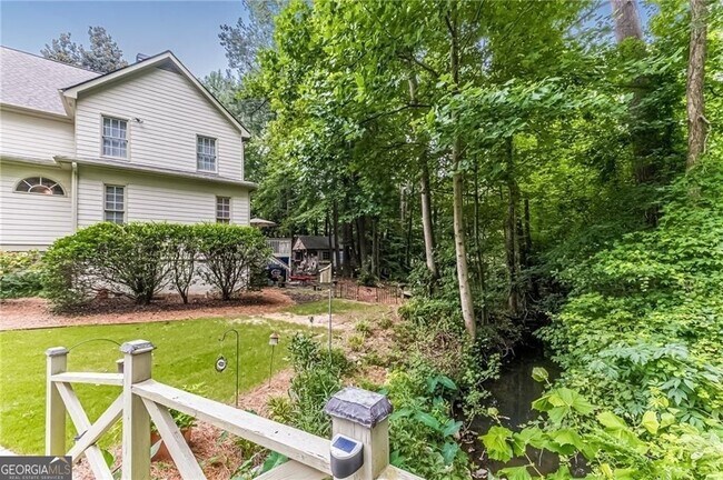 Building Photo - 2714 Wood Gate Way SW