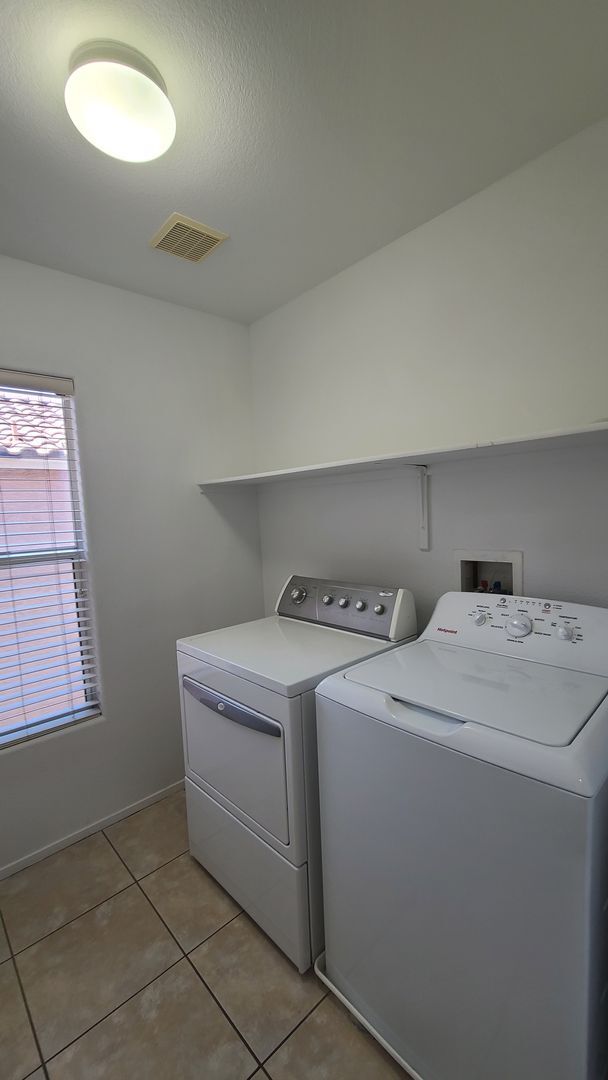 Building Photo - 3 Bedroom home in Southwest Las Vegas