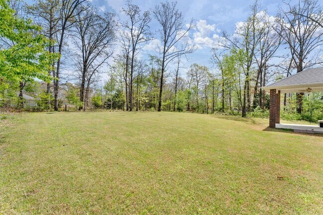 Building Photo - 25 Ruthwell Dr