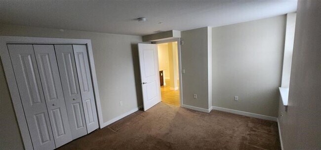 Building Photo - 20 Pond St