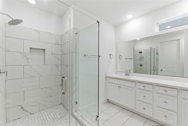 Building Photo - 4605 Lavatera St