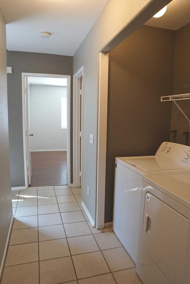 Building Photo - 51605 Avenida Ramirez