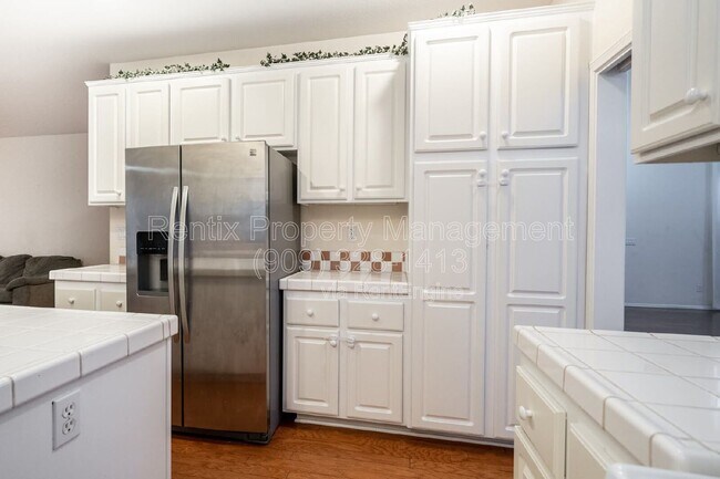Building Photo - 3655 Shandin Dr