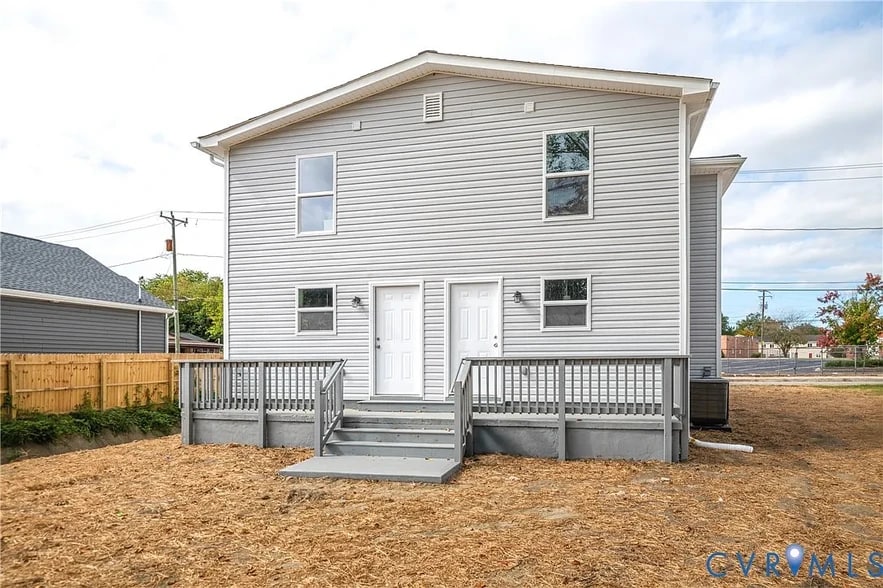 Building Photo - 423 Harding St