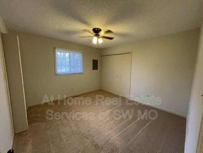 Building Photo - 2118 N Jefferson Ave