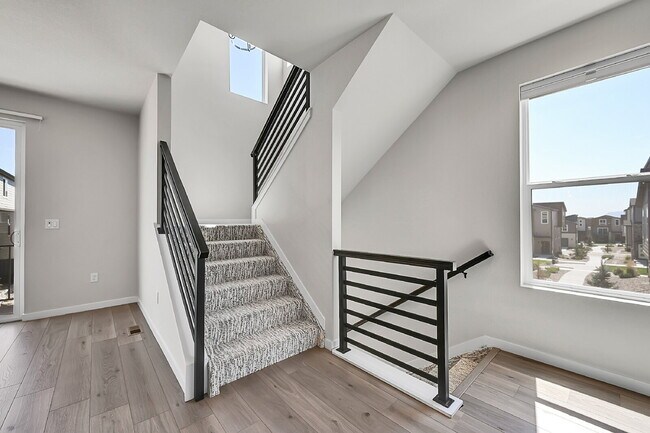 Building Photo - $2,650 - 4 bed, 3.5 bath updated home in C...