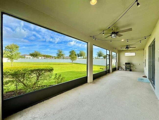 Building Photo - 34159 Astoria Cir