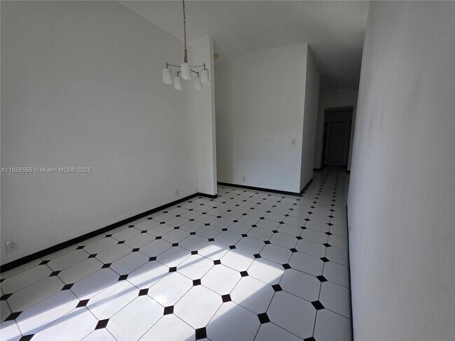 Building Photo - 15564 SW 63rd Ter