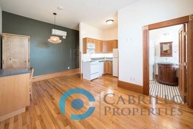 Building Photo - 1499 J St