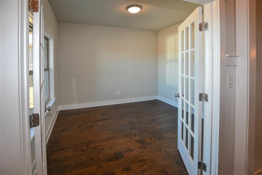 Building Photo - 15570 Ironcrest Dr NW