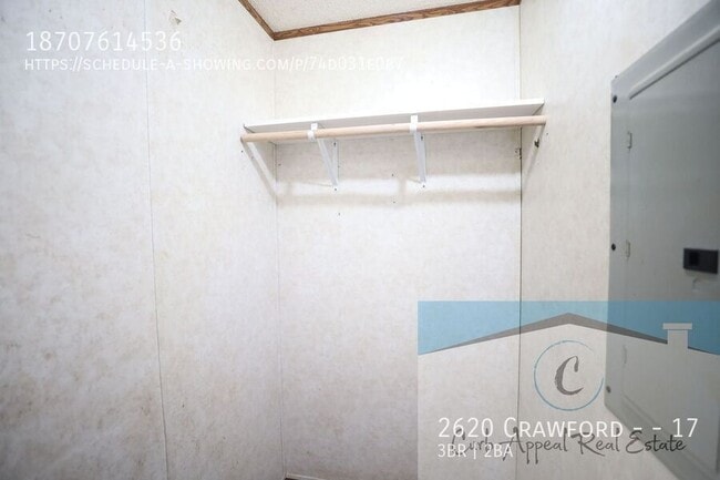 Building Photo - 2620 Crawford Dr