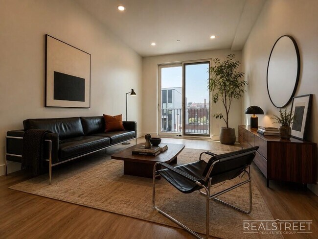 Building Photo - Modern Luxury Apartment Near Wingate Park