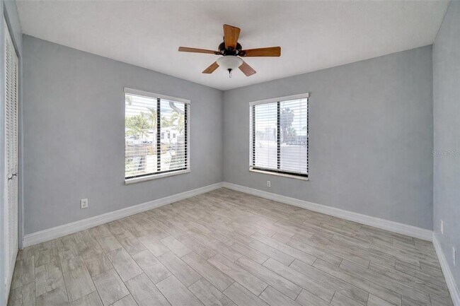 Building Photo - 6530 Bimini Ct
